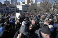 20200121_MET_GUNS_JM09