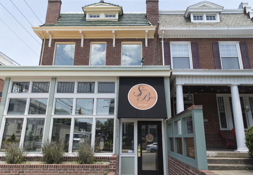 Restaurant Review Spoonbread Bistro Exudes Upscale Southern Charm