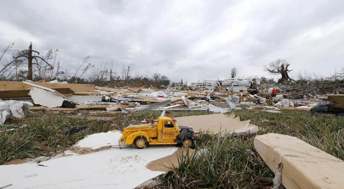 Tappahannock 'a mess' after tornado strike; two injured critically