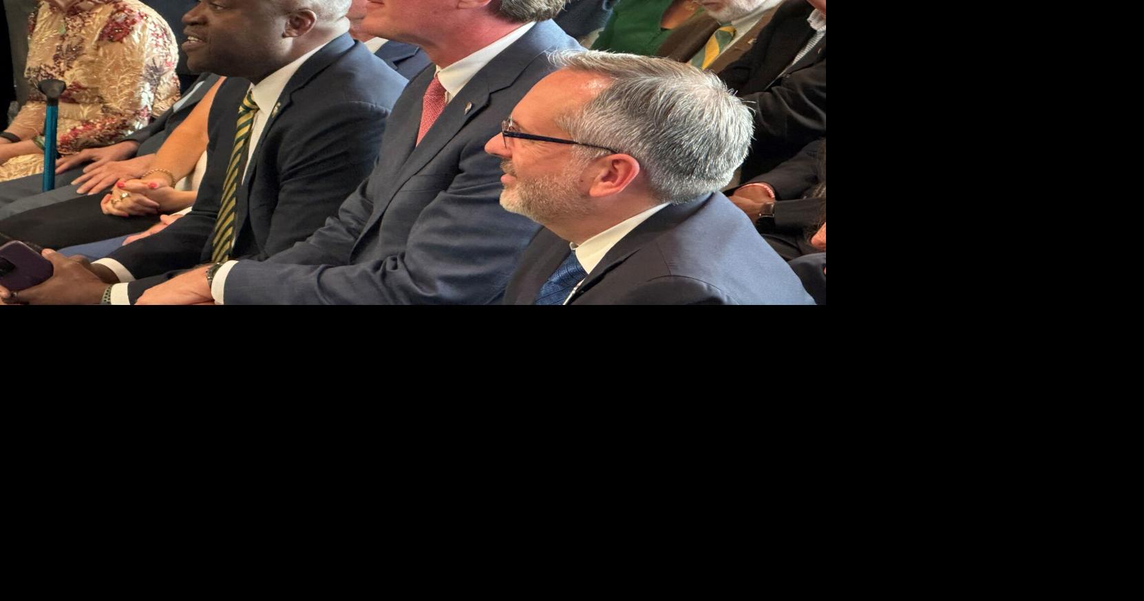 Va. governor visits George Mason to celebrate energy center