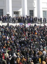 20200121_MET_GUNS_AWE02