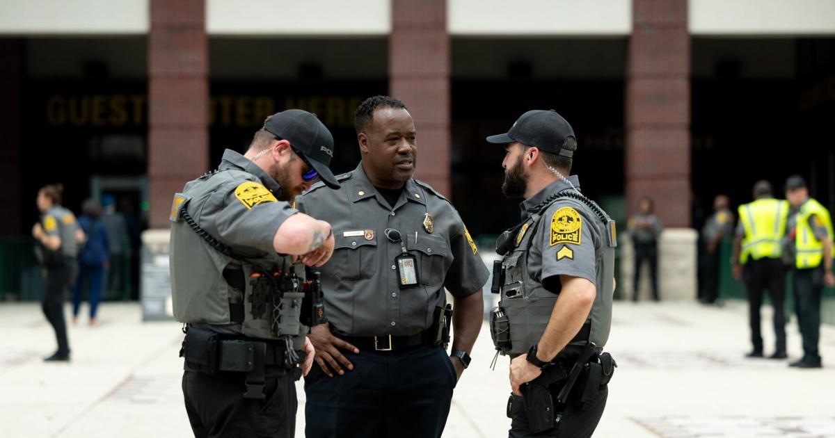 Graduation Fighting 20-year-old man charged in JMHS graduation fight