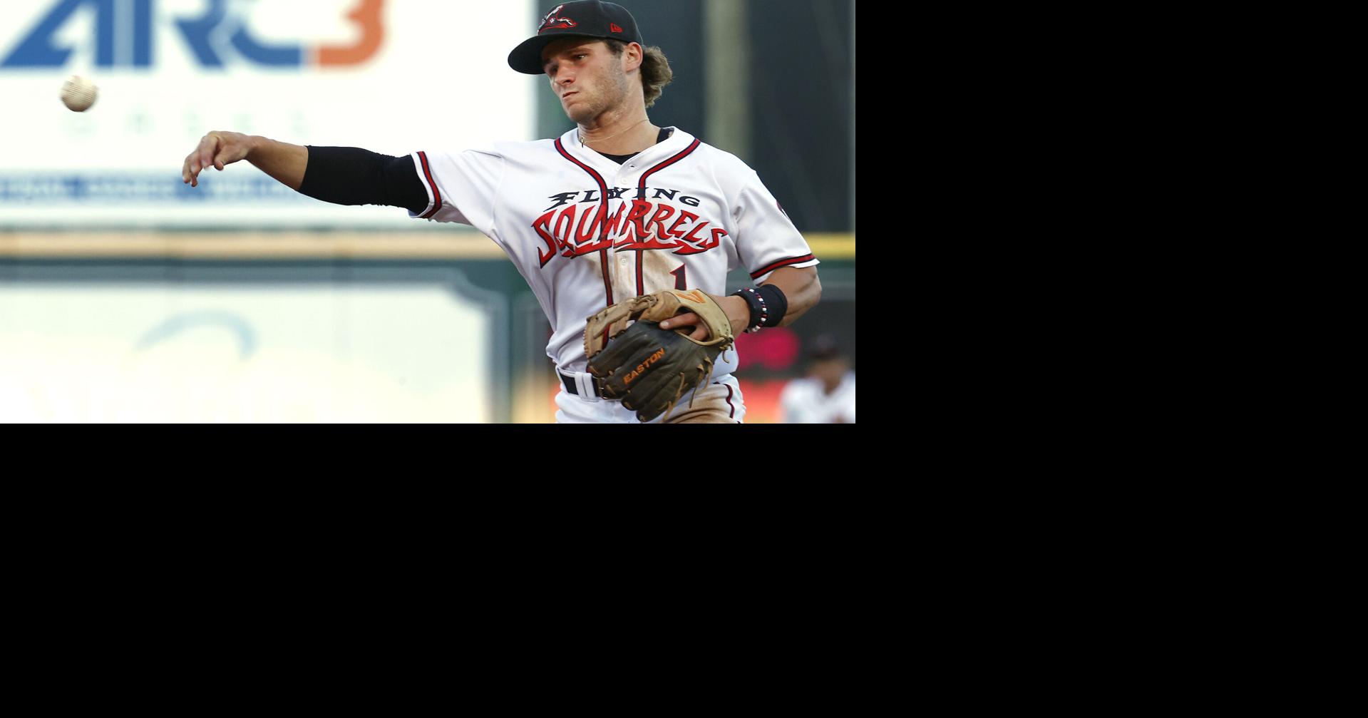 PHOTOS Rumble Ponies 8, Flying Squirrels 2