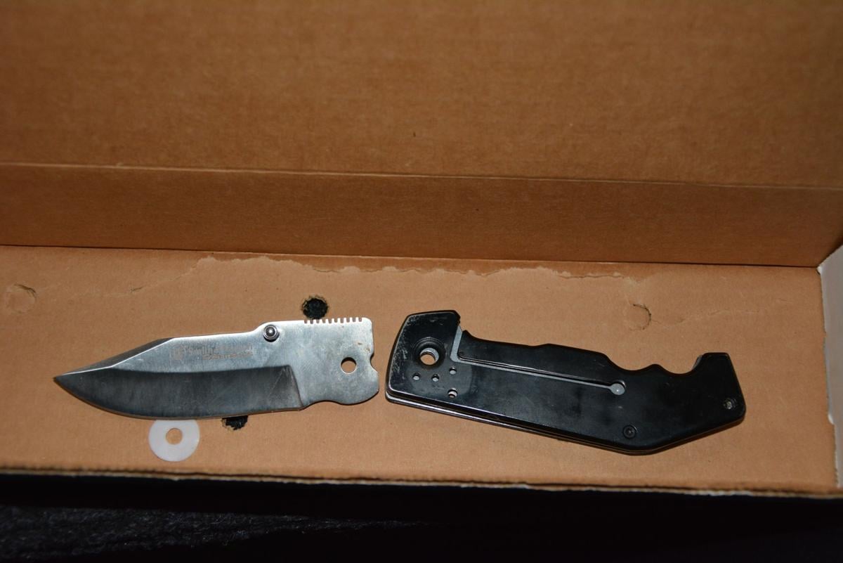 Officer Luis Murray's pocket knife