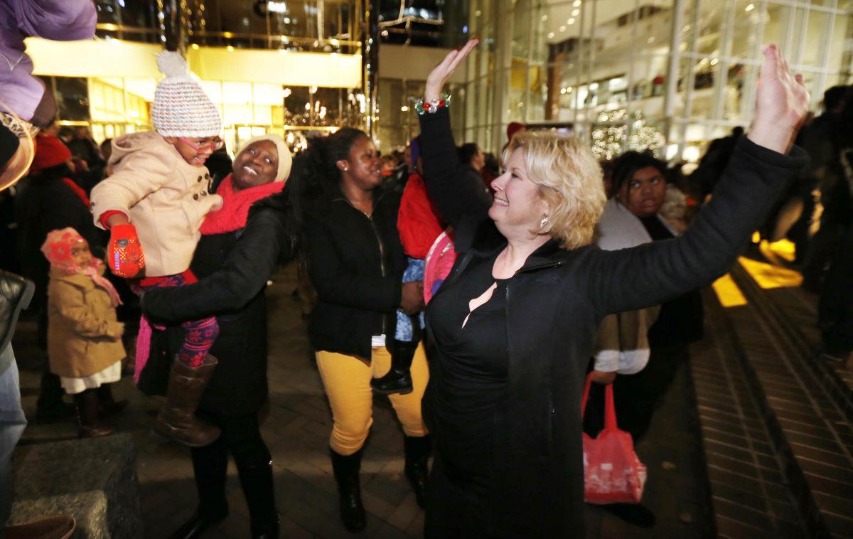 Downtown Richmond Grand Illumination RTD Tacky Lights Richmond