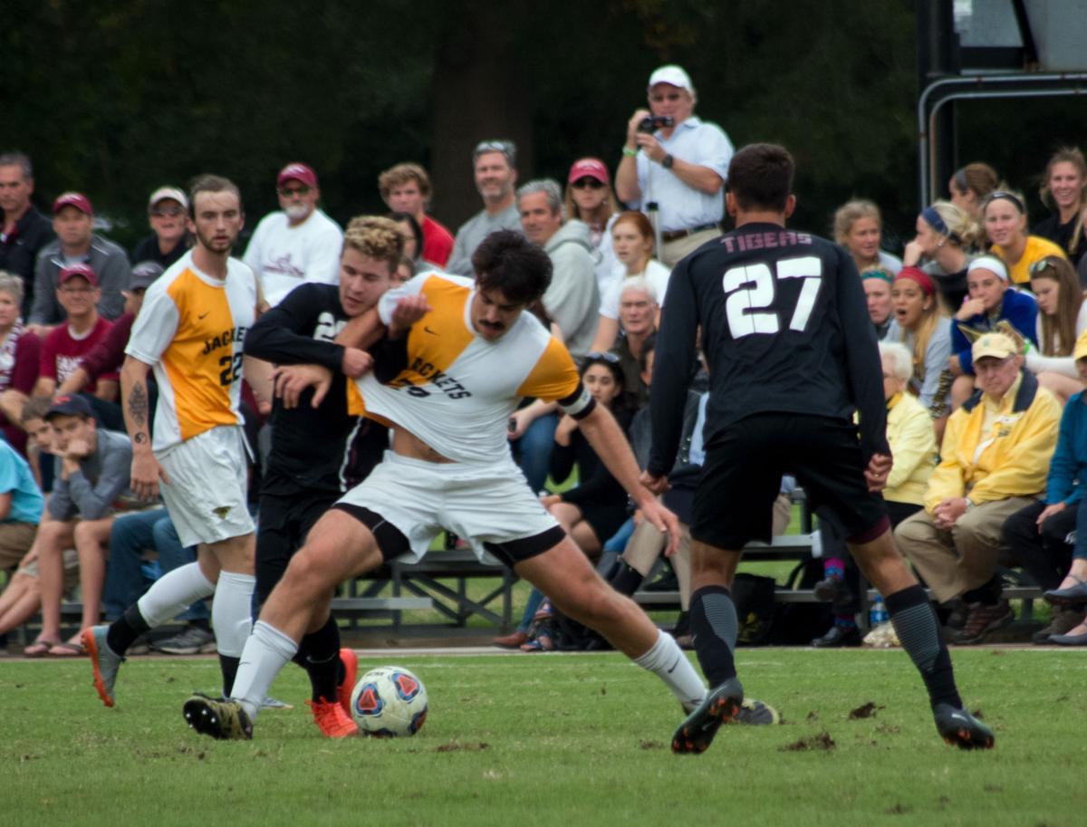 RandolphMacon men vanquish Tigers with late goals