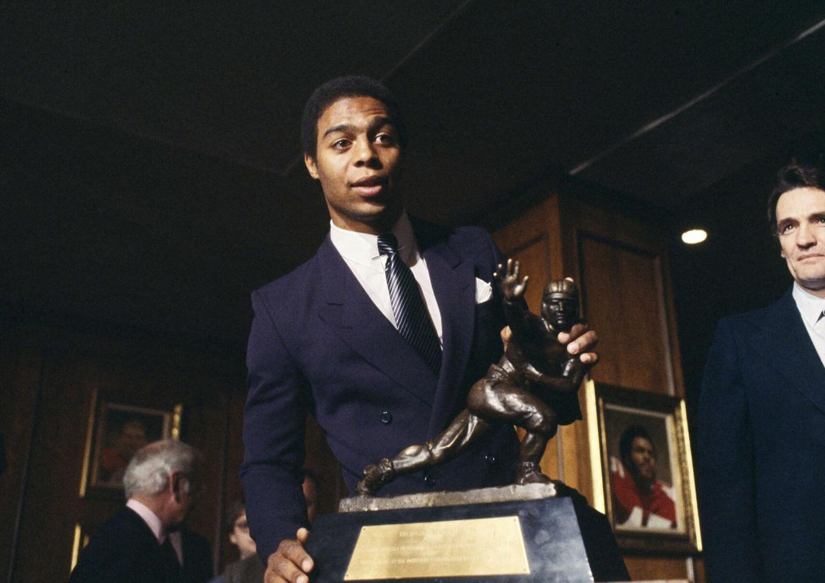 1981: USC's Marcus Allen wins Heisman Trophy