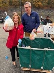 Richmond Christmas Mother at the Mobile Pantry Food Drive