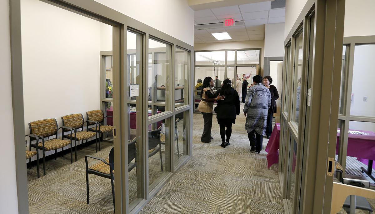 New community school center opens in Richmond at Huguenot High School