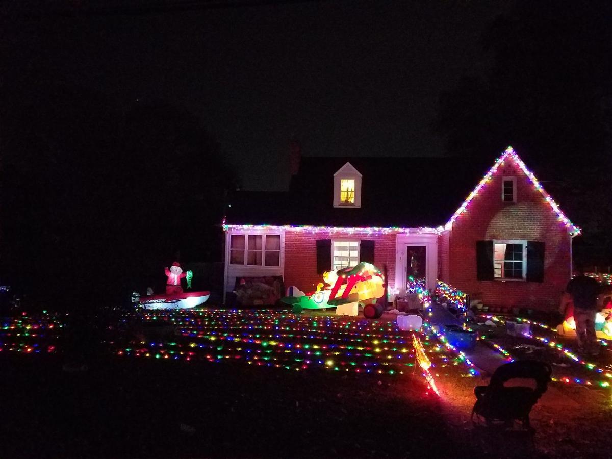 2511 Pine Grove Drive Rtd Tacky Lights West End Richmond 2511 Pine Grove Drive Rtd Tacky Lights West End Richmond