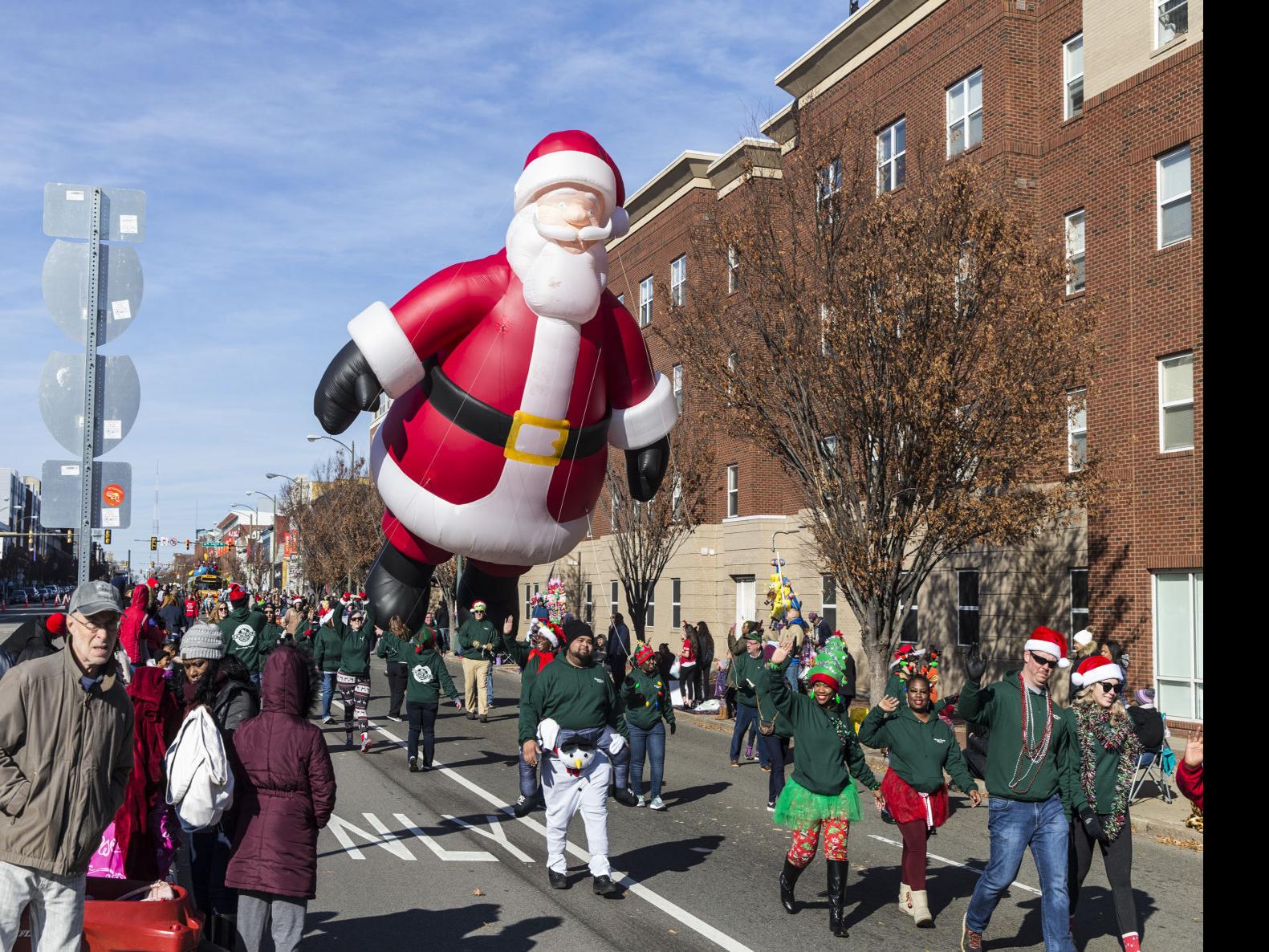 Sidney Ny Christmas Parade 2022 Top Five Weekend Events: Dominion Energy Christmas Parade, Rva Illuminates  & 'It's A Wonderful Life' | Entertainment | Richmond.com