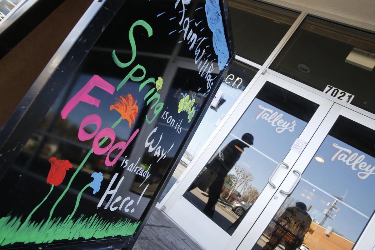 Restaurant News Laude Seafood Company Opening In Stony Point 20170223 Cult Talleys Jm01
