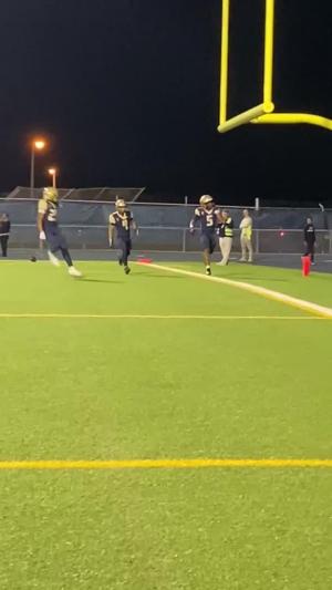 Varina's Burton Robinson returns kickoff 70 yards to the house in 18-14 win over Highland Springs