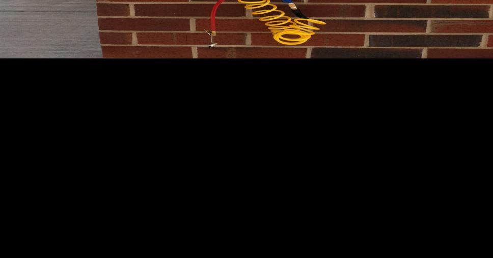 Growlers to Go offers free nitrogen for bike tires at Boulevard store