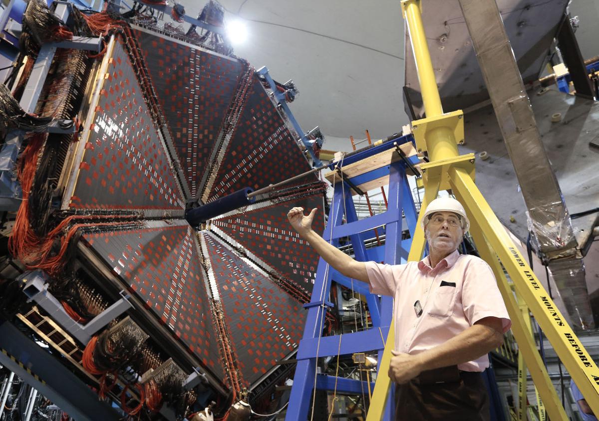 PHOTOS Jefferson Lab News