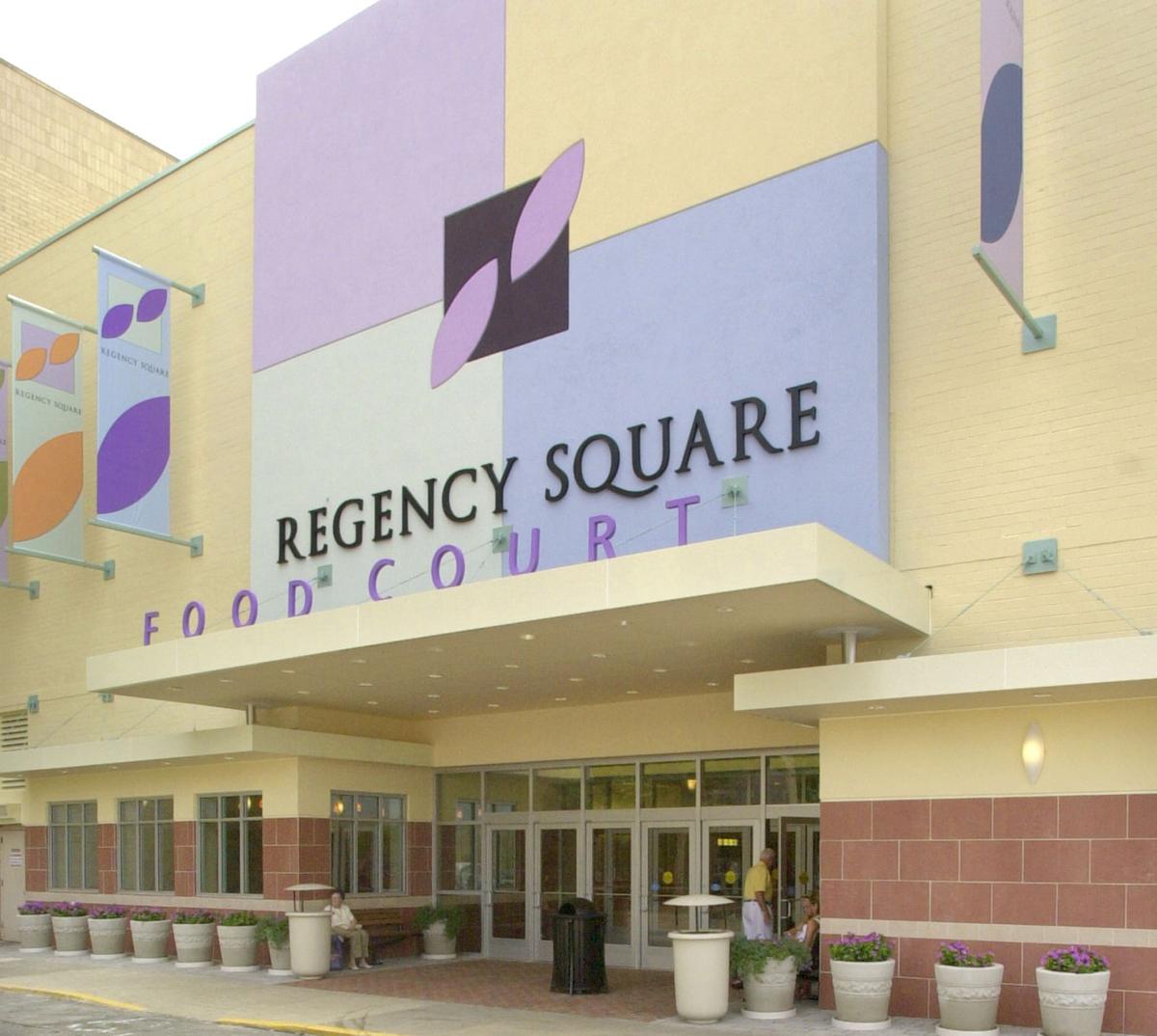 17 archive photos of Regency Mall in VA