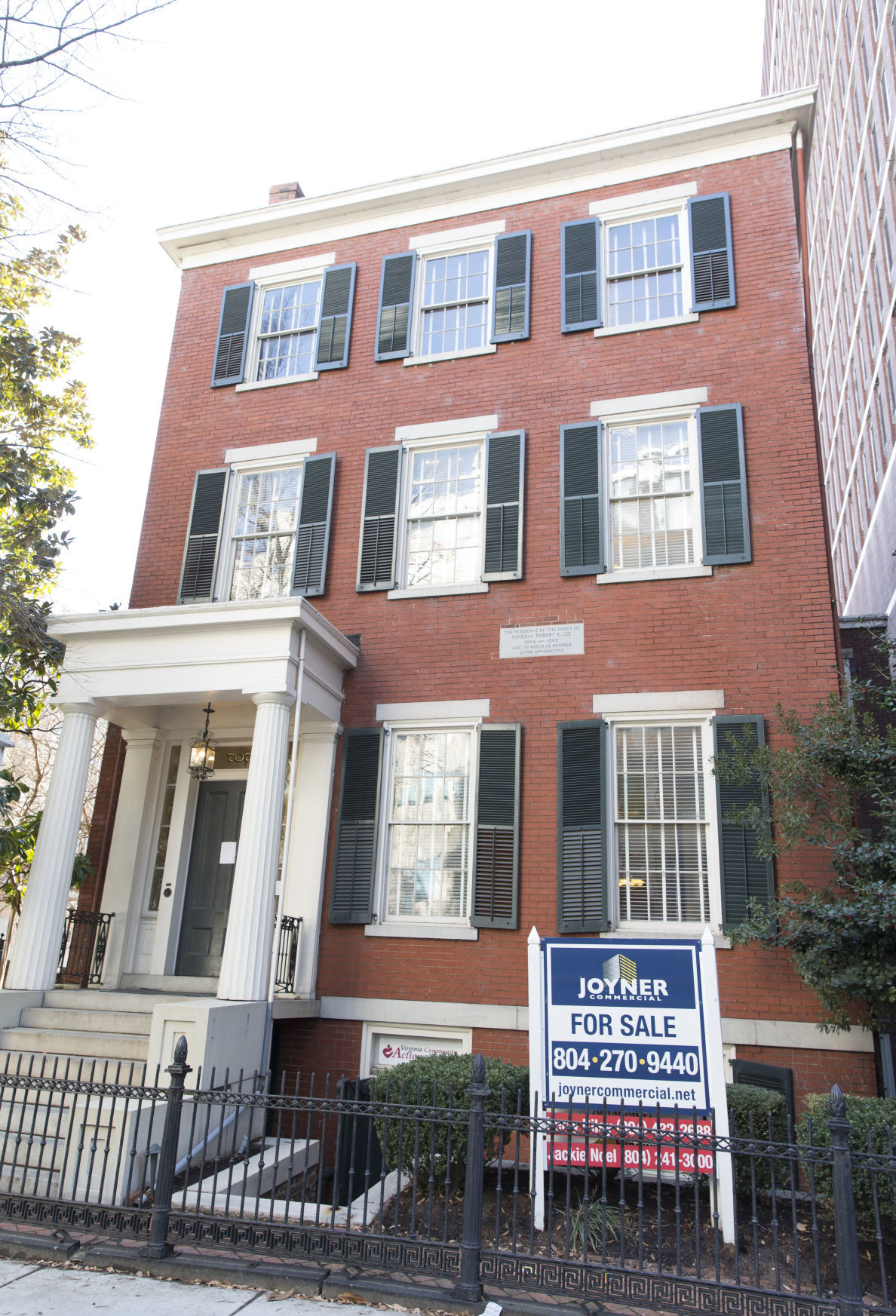 Historic StewartLee House in downtown Richmond is on the market for 1