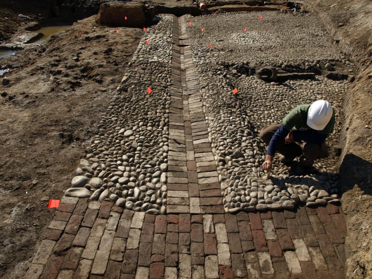 Laird The archaeological significance of the Lumpkin’s Slave Jail Site