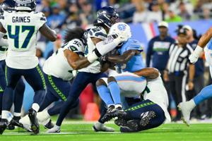 FOOTBALL-NFL-TEN-SEA/