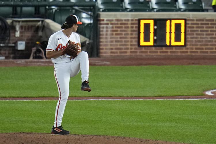 Lucas Giolito Changed His Delivery, And Pitchers Around MLB Are Following  His Lead