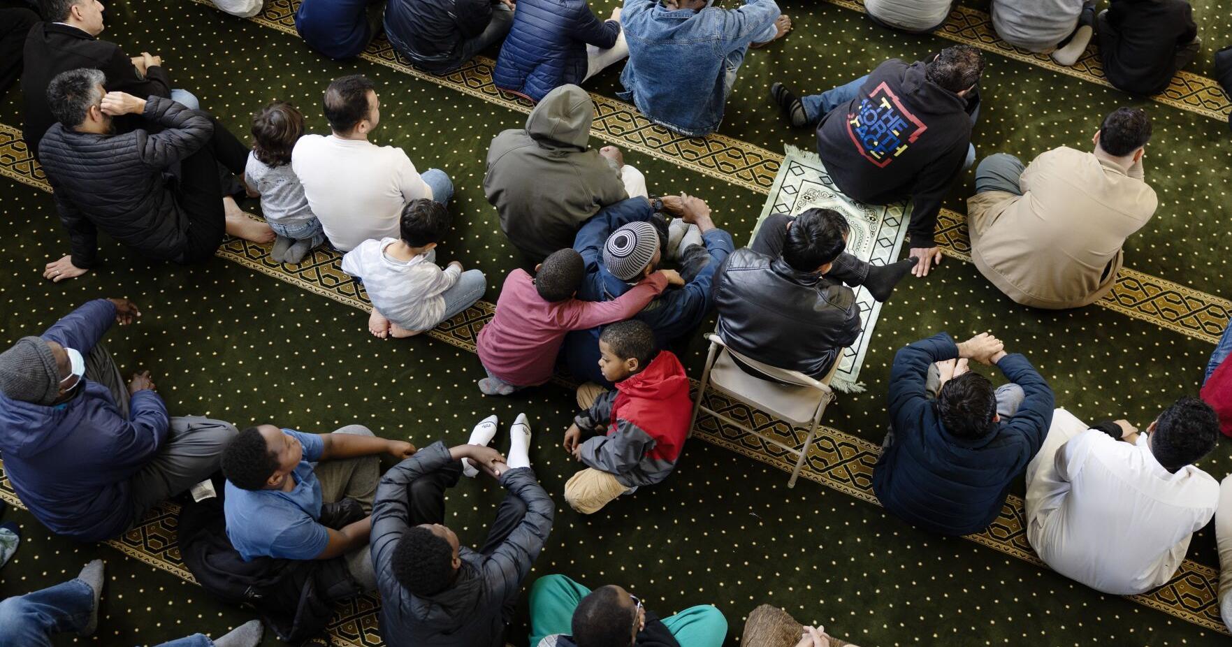 As Ramadan enters week 3, Va. Muslims reflect on their faith - Vimarsana News