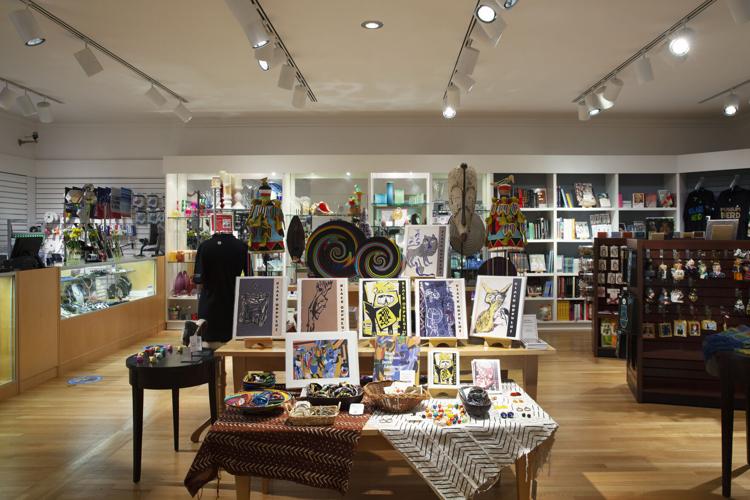 2022_Museum.Shop_07.jpg
