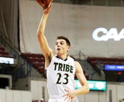 As Grad Transfers From W M Forward Justin Pierce Shifts To Unc