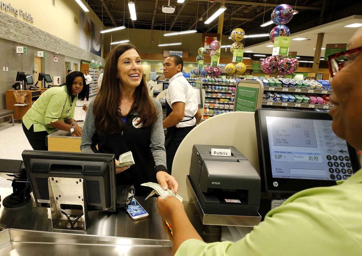 Richmond region's first Publix grocery store opened Saturday morning to