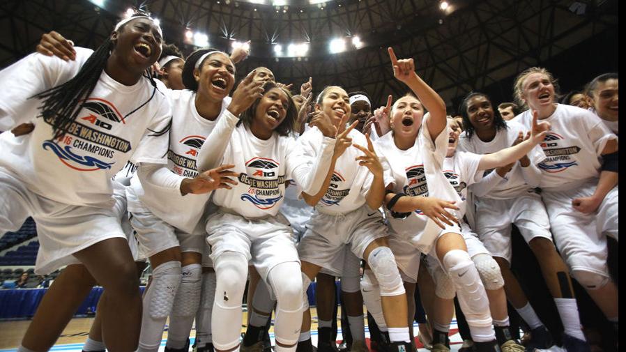 Jones Carries Gw To A 10 Women S Championship College Sports