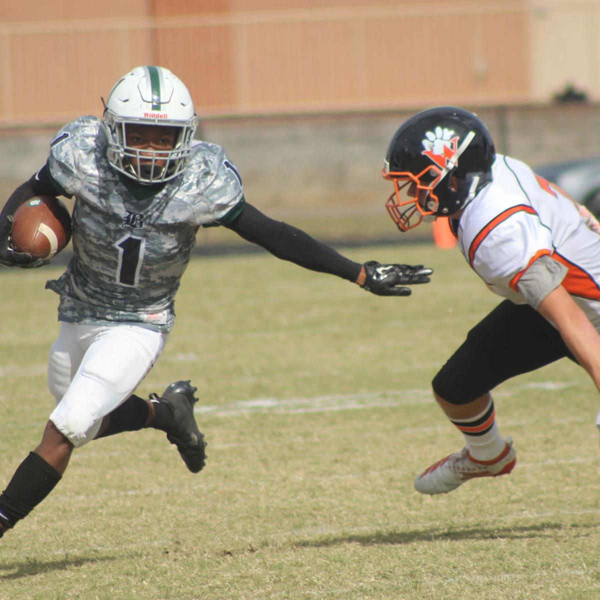 Benedictine Football Wins Homecoming Thriller 27 26 Over Woodberry