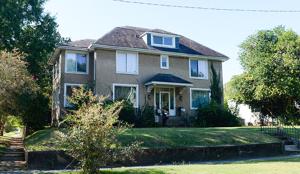 HOMES_DOUGLAS_COURT-001.jpg