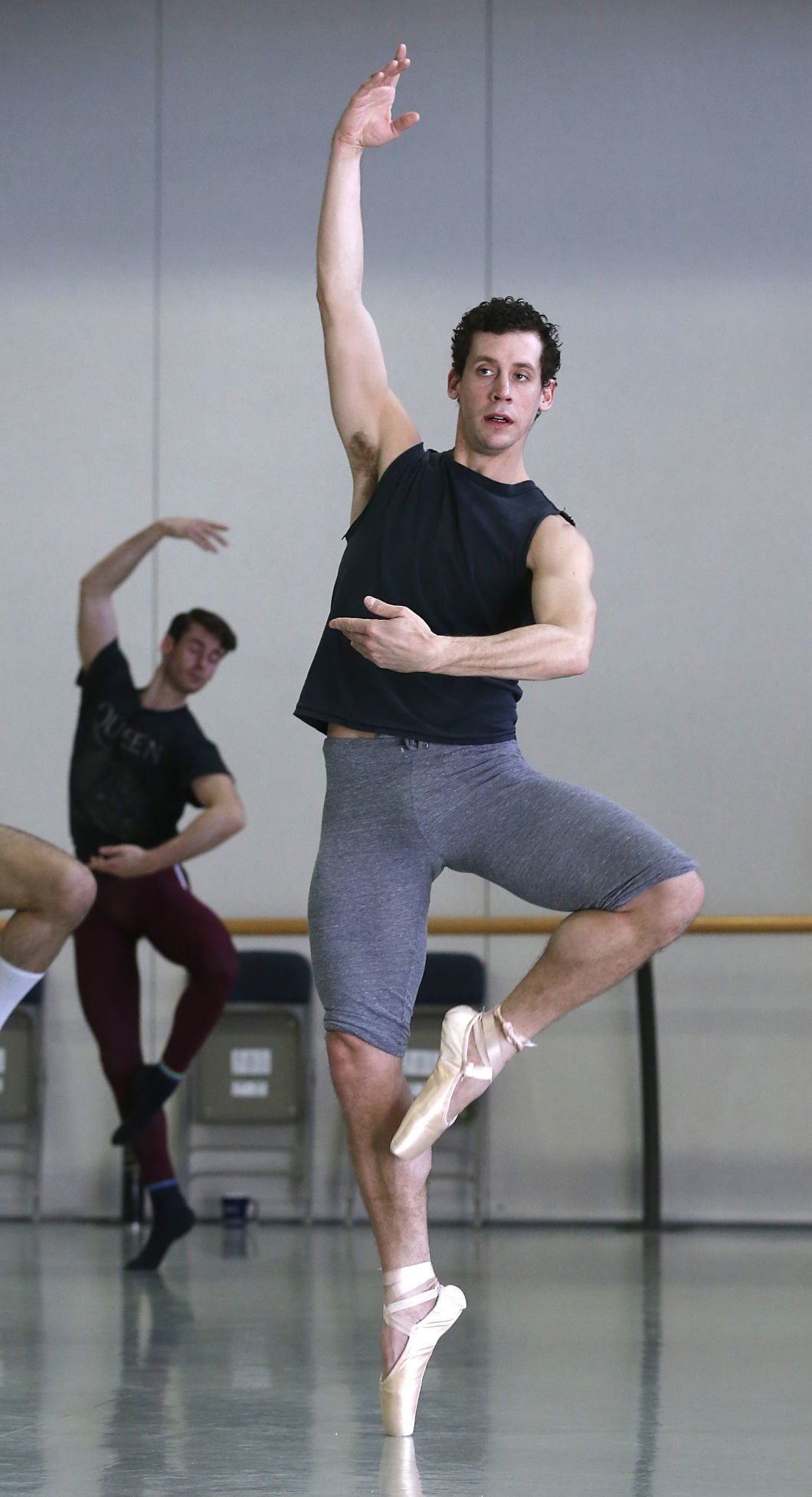 Richmond Ballet's 'Cinderella' hits the stage Feb. 14: Meet the men behind  the women who make the stepsisters happen | Art & Museums | richmond.com