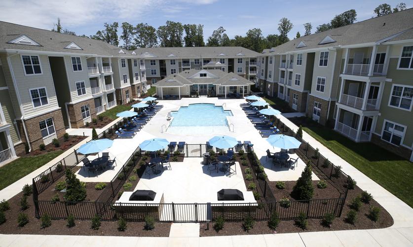 At CenterPointe, new apartments and townhomes rise in fast growing area