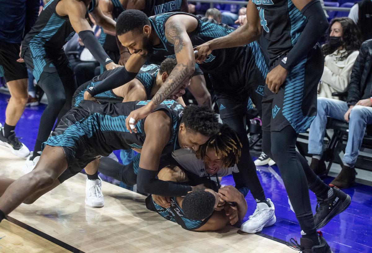 College basketball roundup: Sims lifts UNC Wilmington over ...