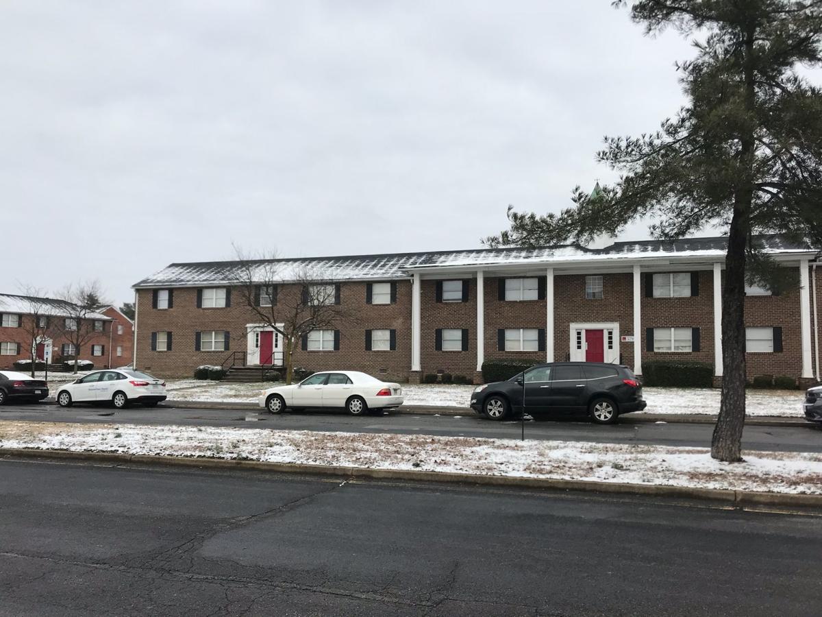 Police No Arrests In Deaths At Henrico Apartment Complex One Apartment Apparently Was Ransacked Crime News Richmondcom