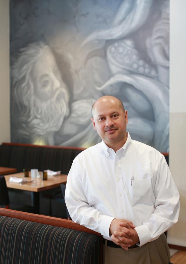 Crab Louie's to Oceano under Richmond restaurateurs