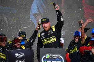 NASCAR Phoenix winners, losers as Kyle Larson's issues erase points lead