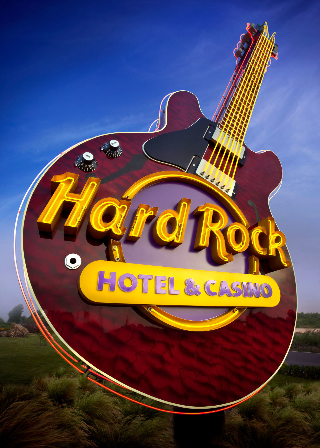 hard rock casino white logo