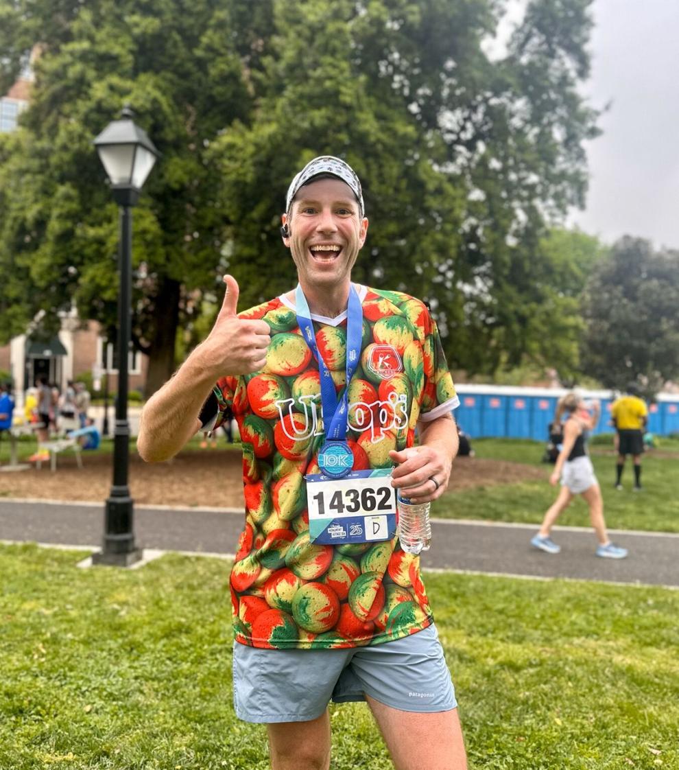 Monument Avenue 10K 24,000 on 25th anniversary