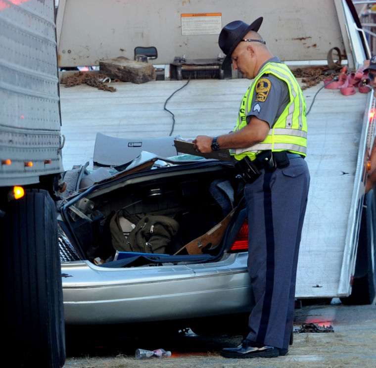 Three dead in crash on I-81 in Washington County