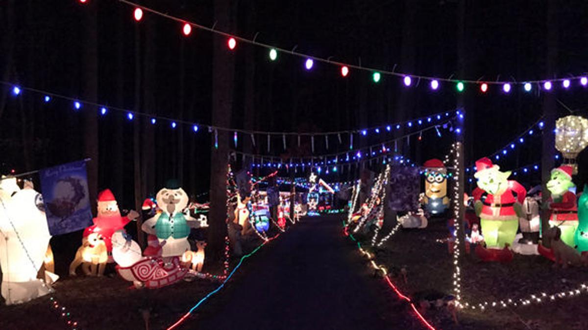 12 Places The Grinch Would Abhor 12 Places Christmas Lights Beautiful Christmas