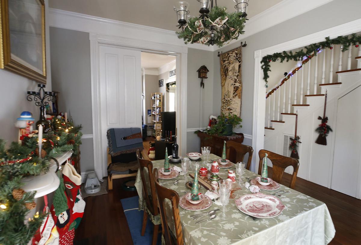 Virginia Homes Open Their Doors For Holiday Tours