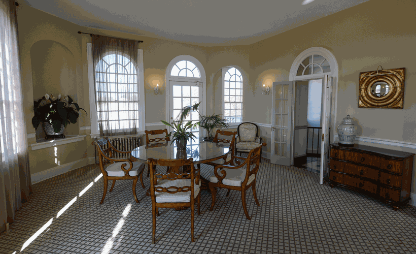 The Tuckahoe The Duncan Leedesigned condo building rings up a pair of highticket sales