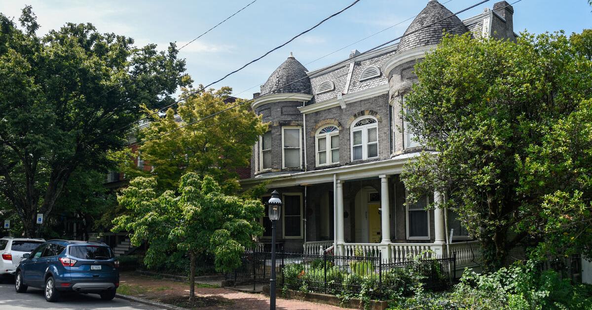The 3000 block of Libby Terrace: A touch of history with ‘unparalleled views'