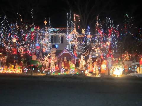 9328 Coleson Road | RTD Tacky Lights Glen Allen & Lakeside | richmond.com