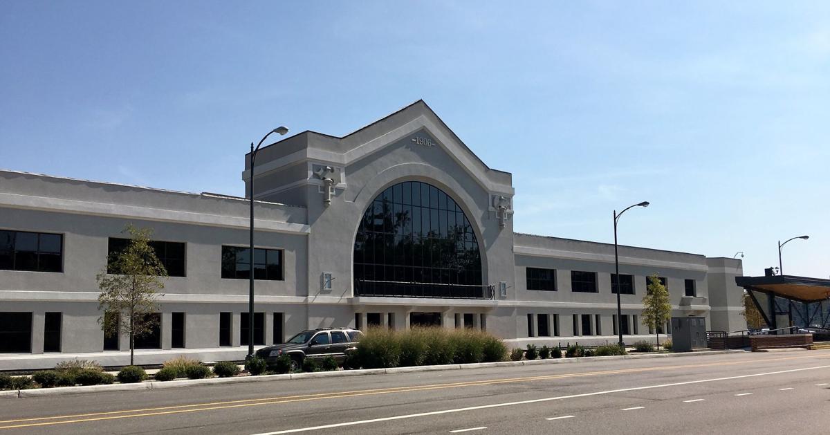 Carmax To Lease Space In The Sauer Center Development On West Broad Street Near Fan District Business News Richmond Com