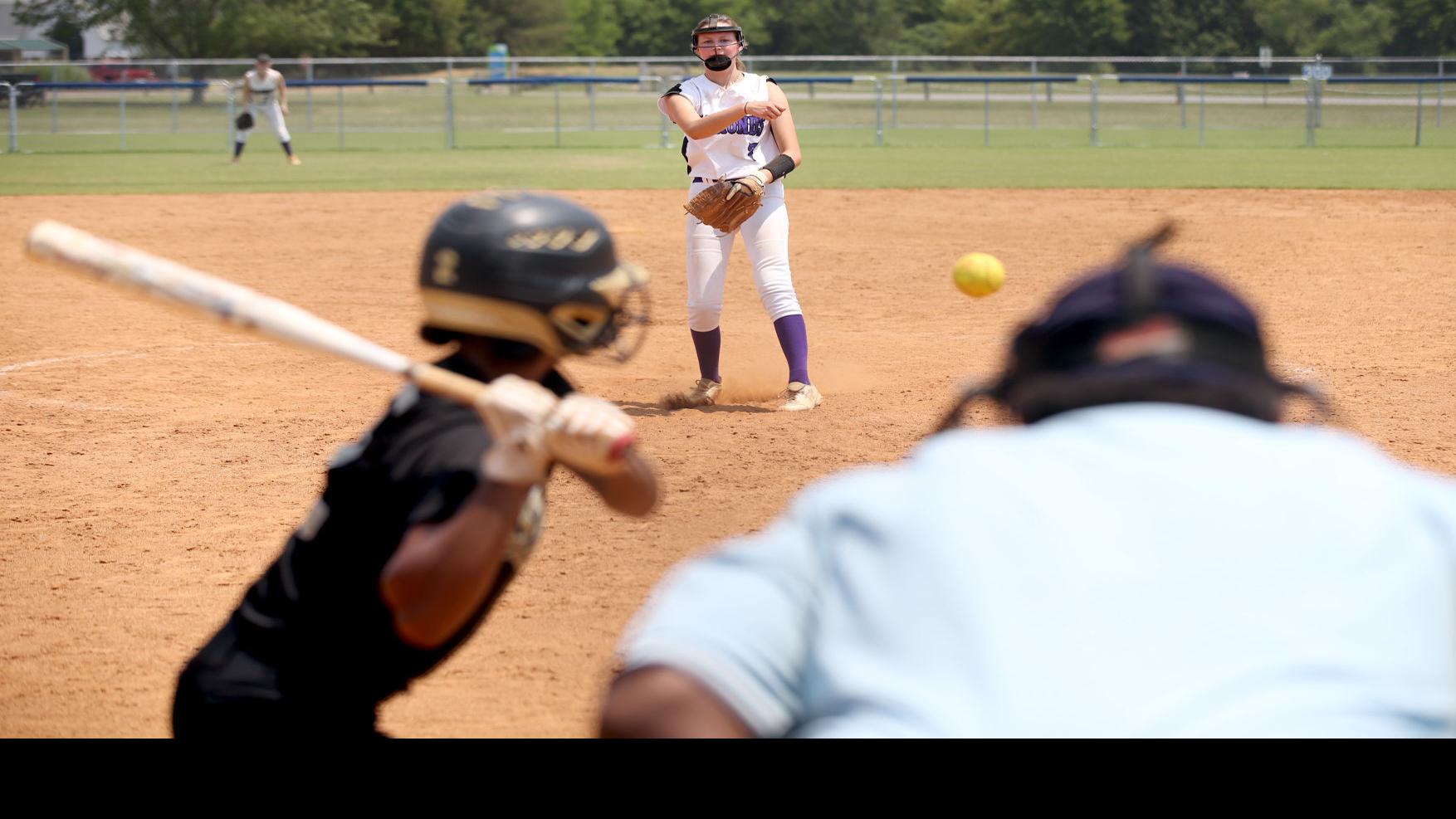 As College Commitment Decisions Approach Softball Players Feel Squeezed By Uncertainty Local Richmond Com