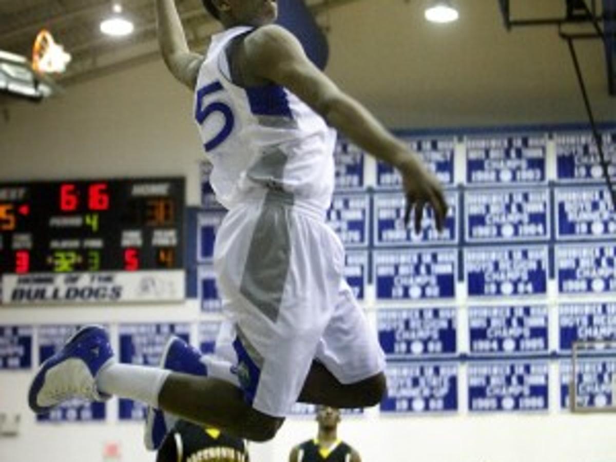 Brunswick High Basketball Team Shoots For State Title Sports