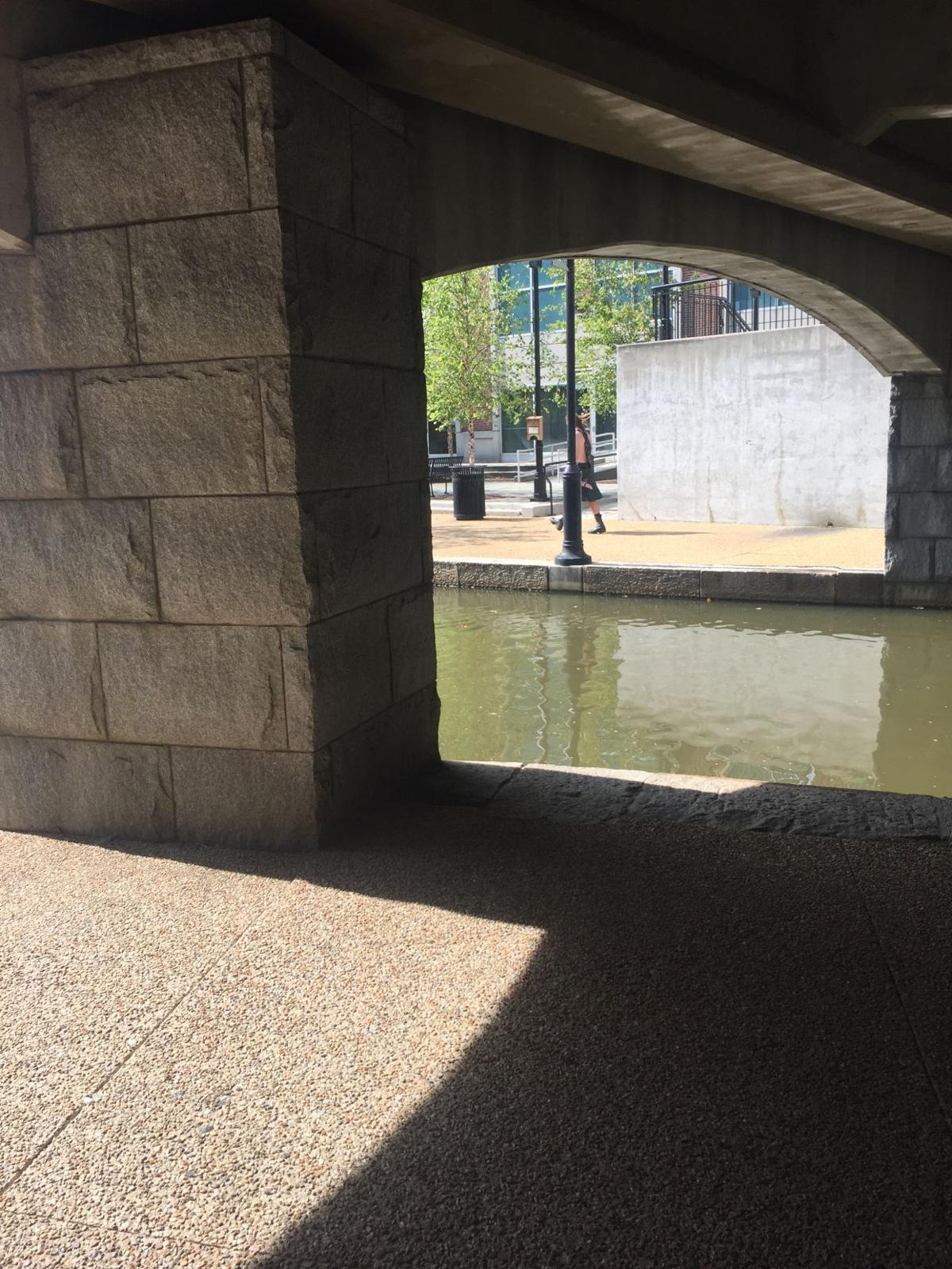 suspect in kilt photo 2