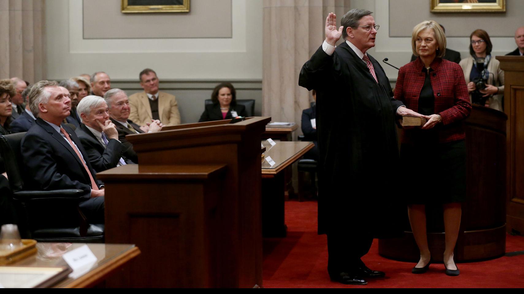 Donald W Lemons Sworn In As Chief Justice Of The Virginia Supreme Court Richmond Com